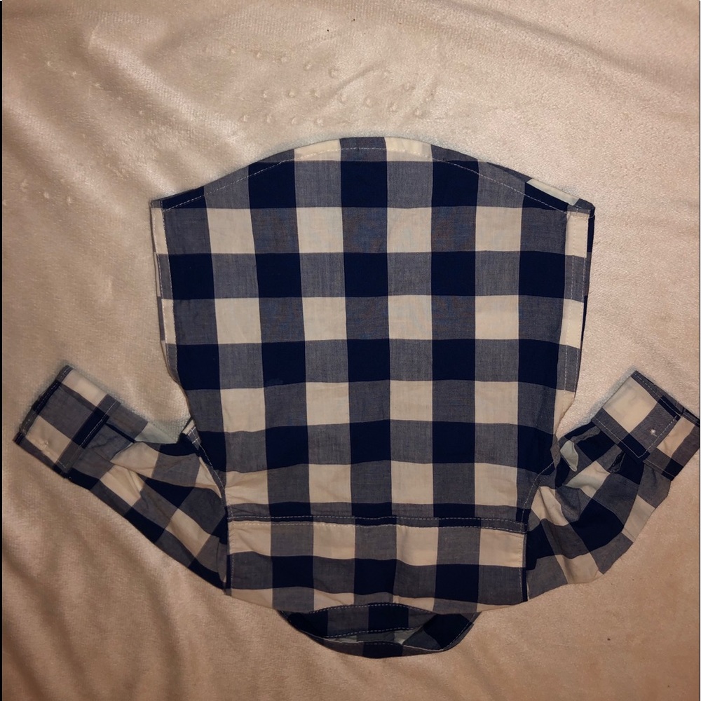 6M old button down - Picture 2 of 2